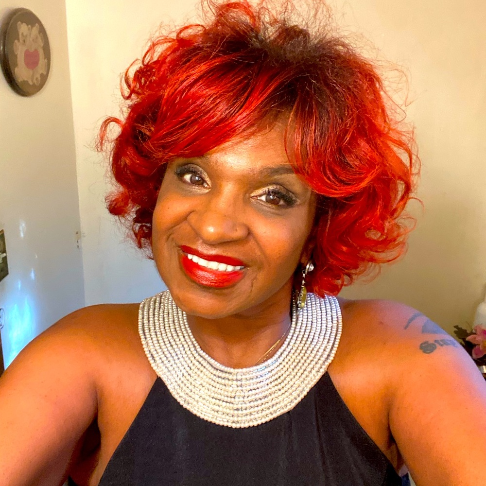 Meet your Posher, Jeannette